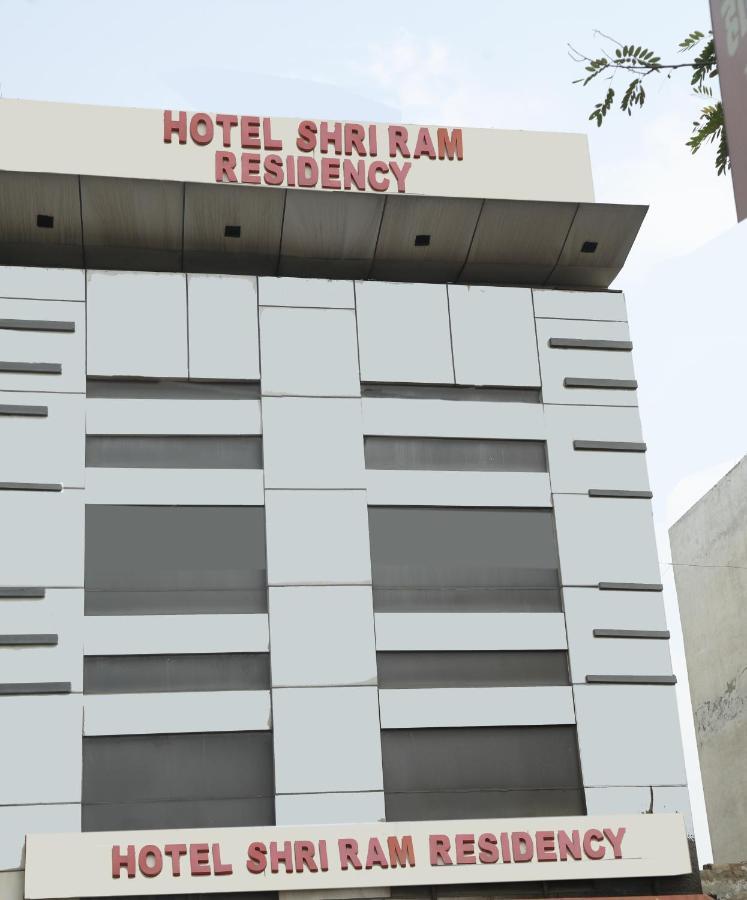 Hotel Shri Ram Residency Agra  Exteriör bild
